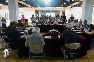 &ldquo;絲路故事--烏茲別克斯坦藝術(shù)家邀請展&rdquo;在《藝術(shù)市場》美術(shù)館隆重開幕